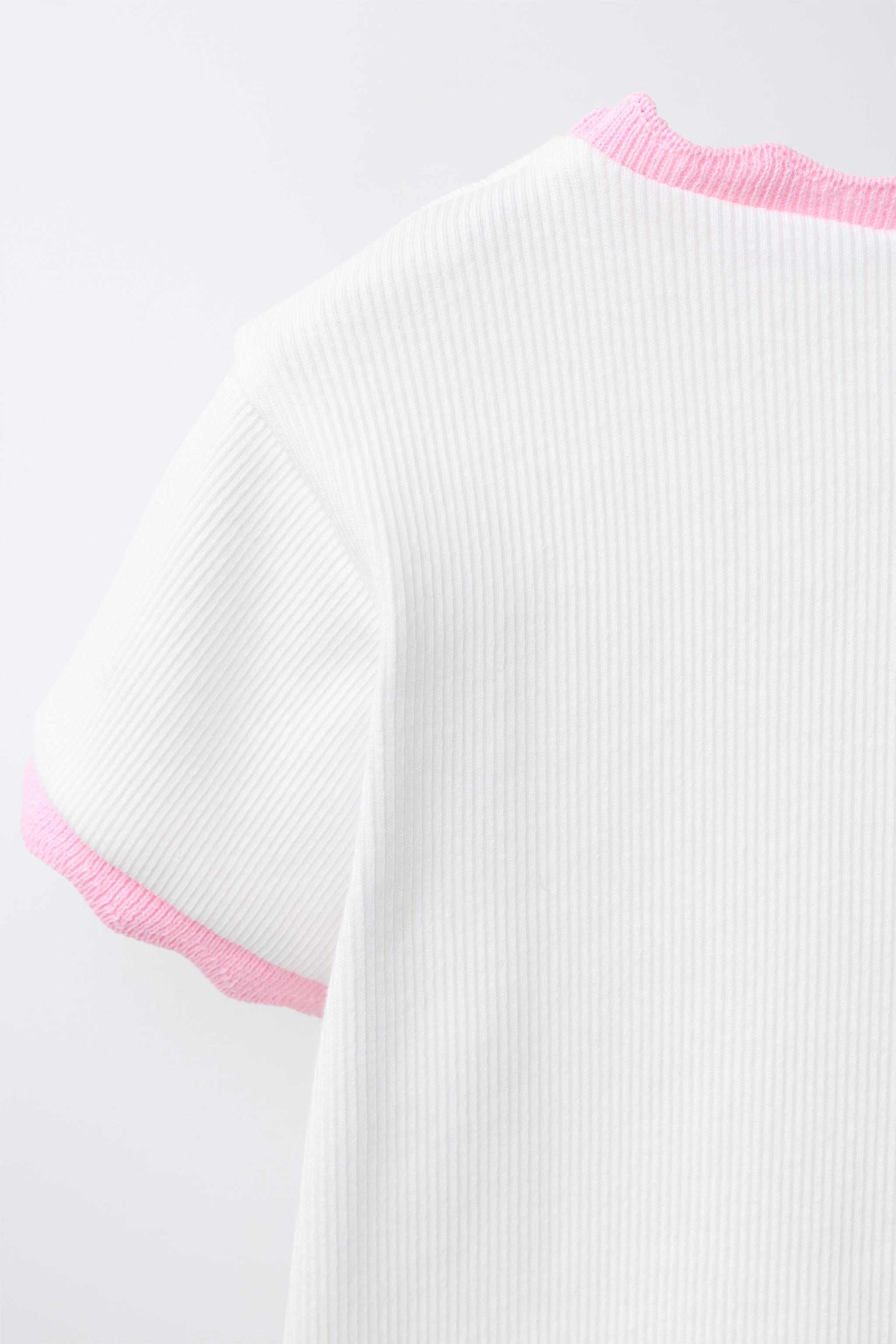 EMBROIDERED RIB T-SHIRT WITH CONTRAST PIPING
